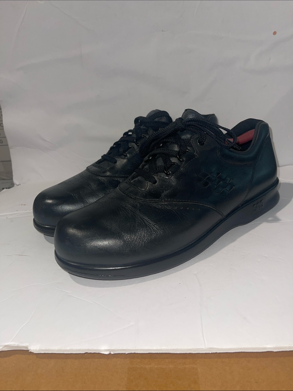 SAS Men's Black Leather Lace-Up Oxfords